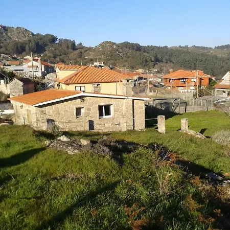 Casa Rustica Outeiro Do Moucho בית נופש